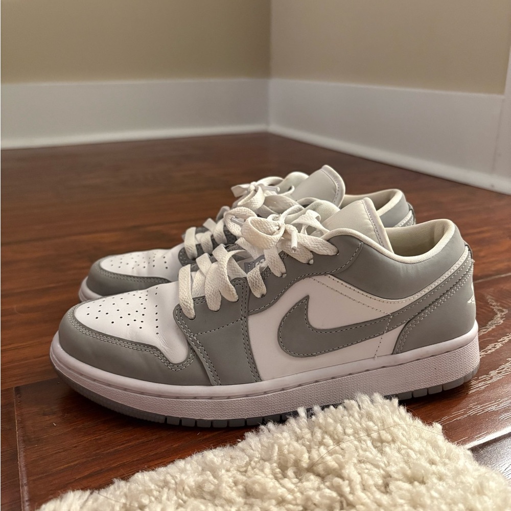 Nike White and Gray Low-Top Sneakers